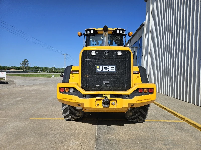 2020 JCB 427 AGRI
