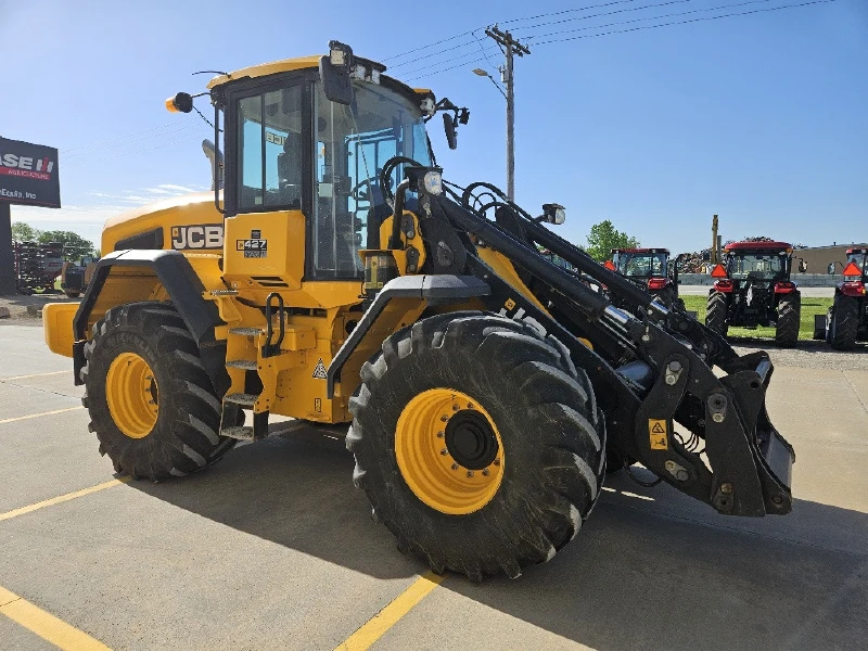 2020 JCB 427 AGRI