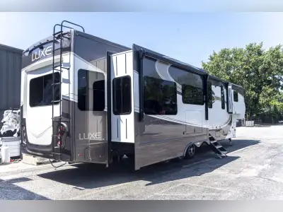 2025 Luxe For Sale - Luxe Fifth Wheel RVs - Fifth Wheels - RV Trader