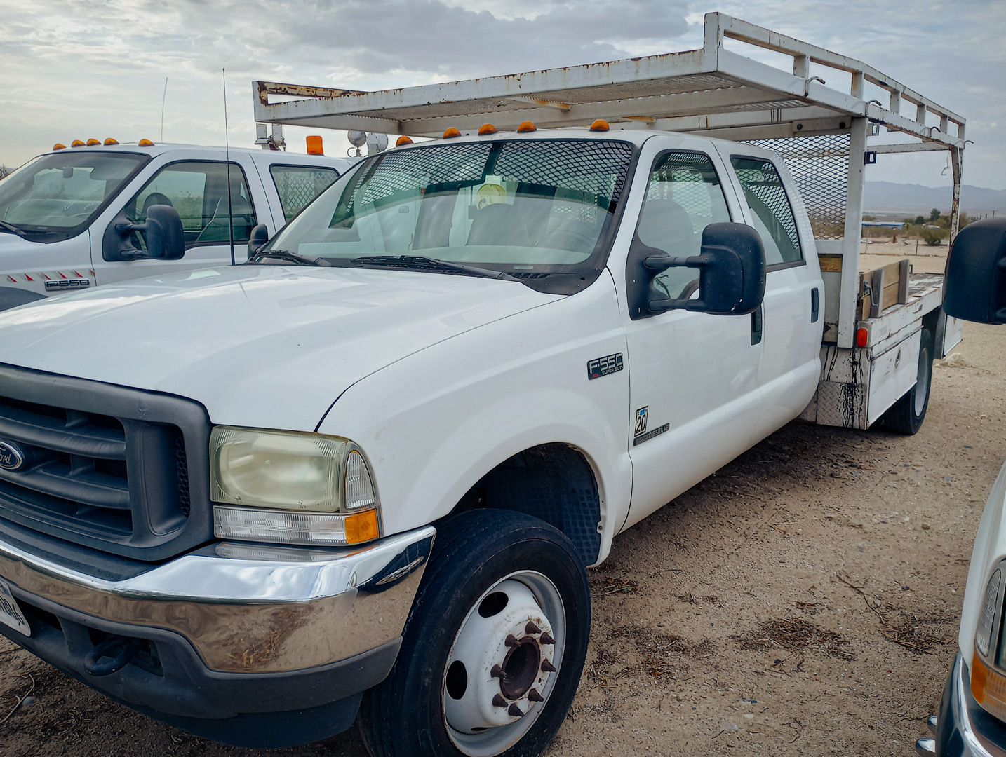 2003 FORD F550 XL SUPER DUTY in Fontana, CA