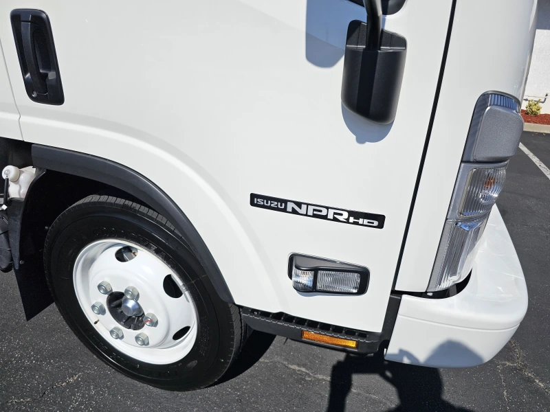 2024 ISUZU NPR HD GAS