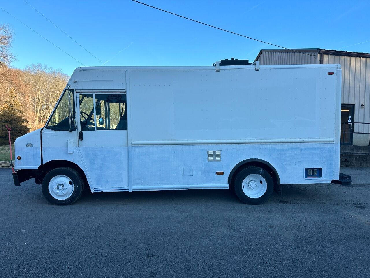 2010 FREIGHTLINER MT45 Chassis in Lafayette, NJ