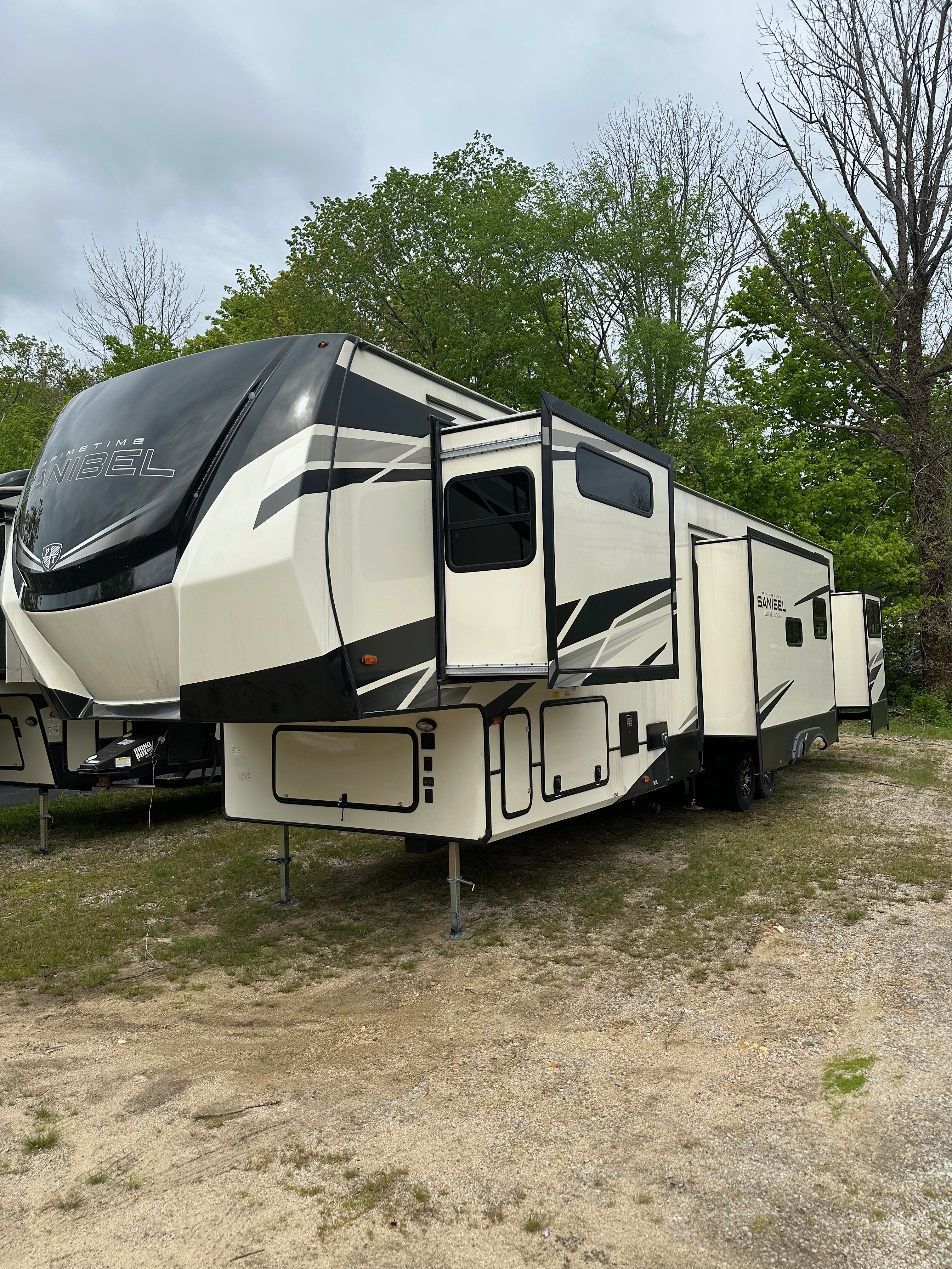 View more photos of this listing