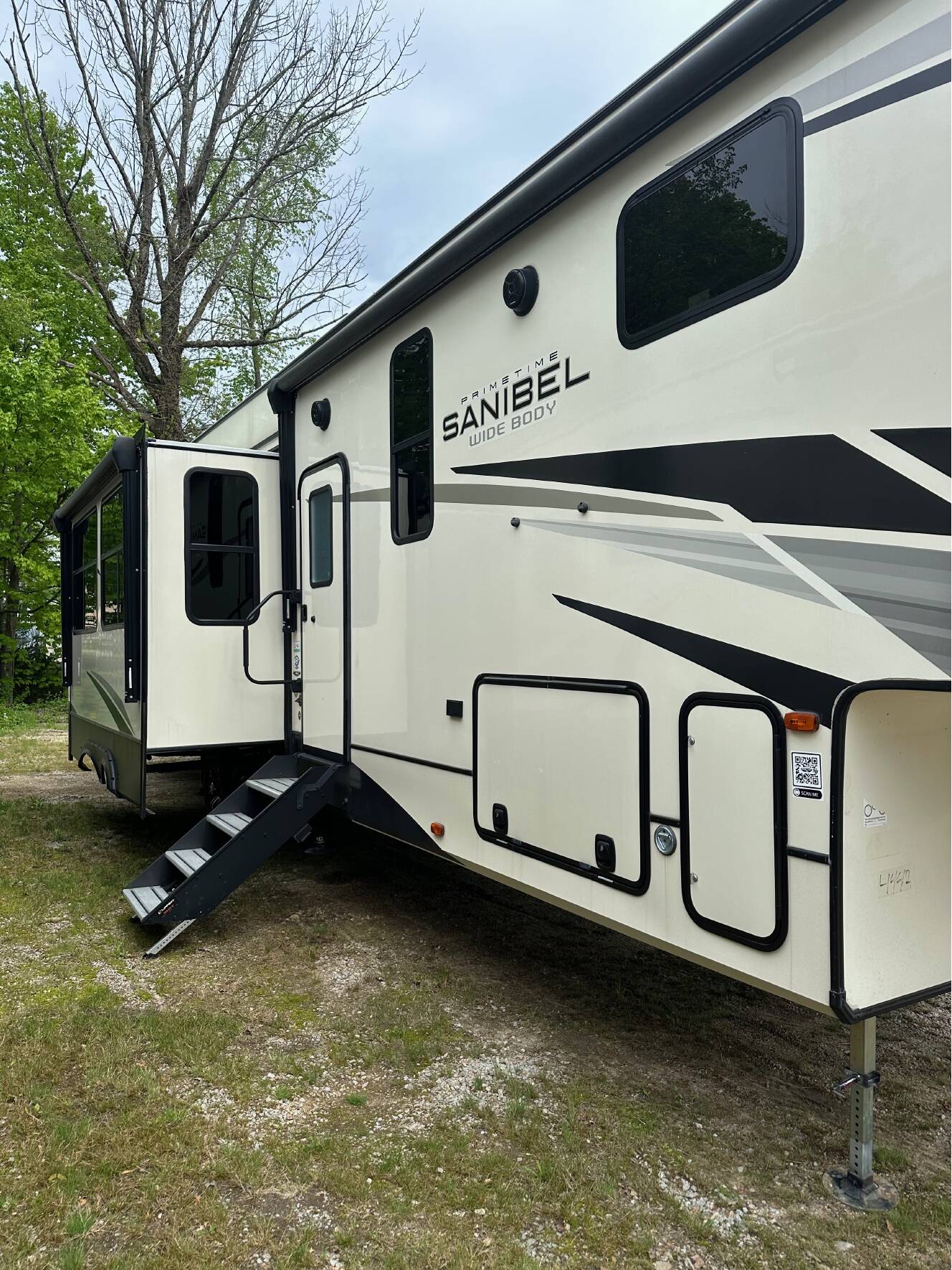 A photo of this 2022 Prime Time SANIBEL 3602WB