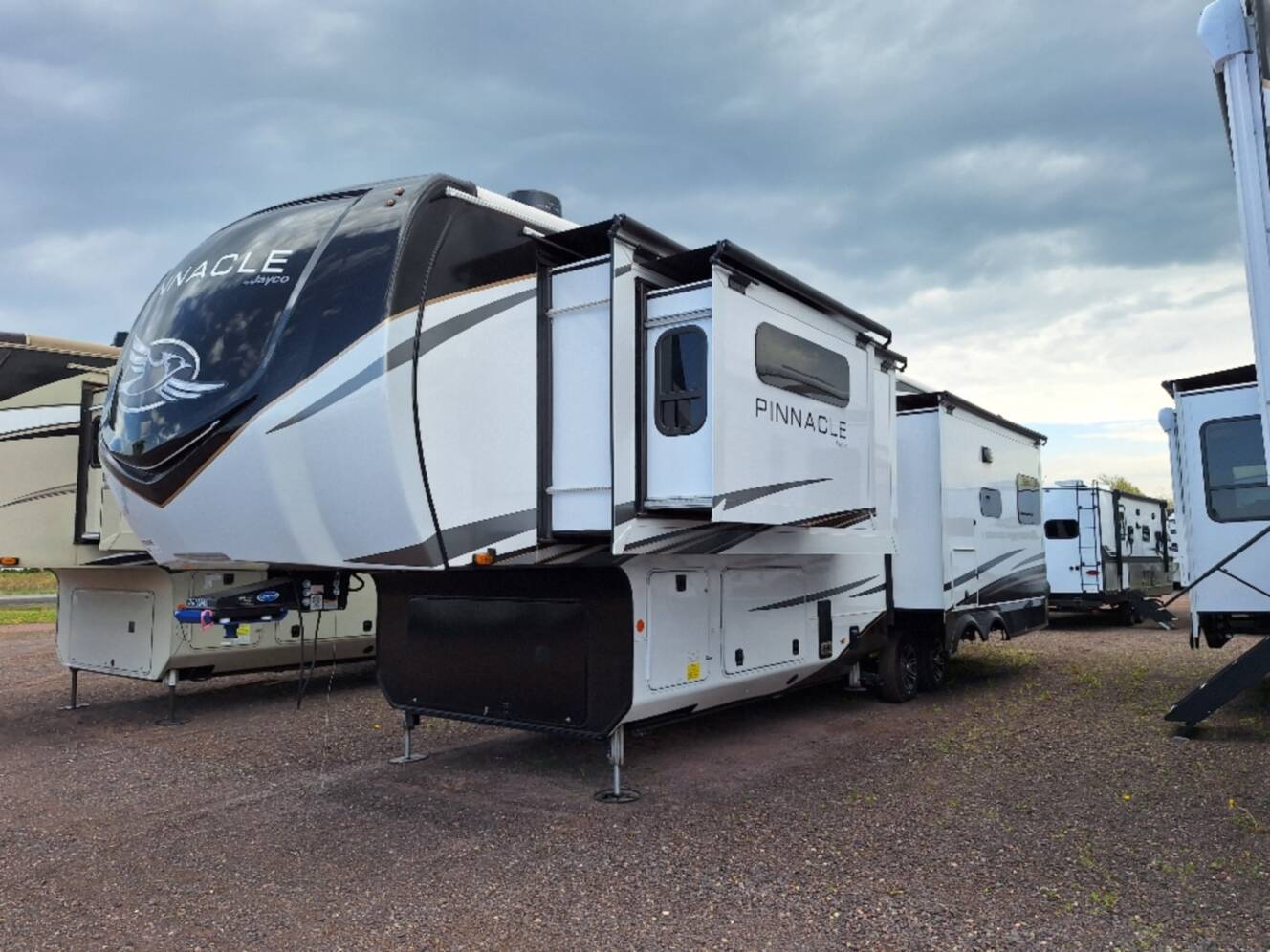 A photo of this 2024 Jayco Pinnacle 36SSWS