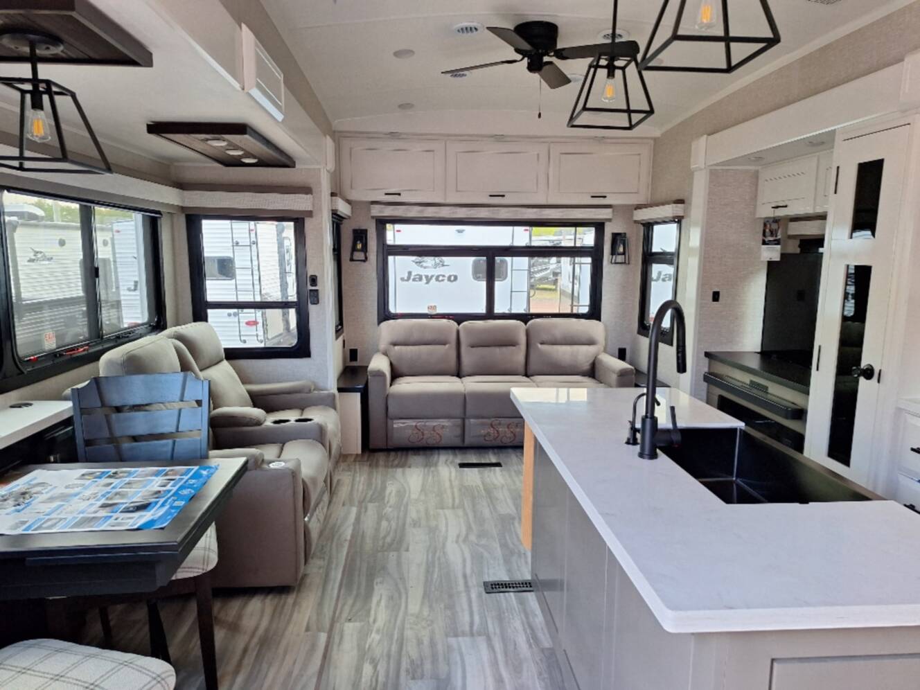 A photo of this 2024 Jayco Pinnacle 36SSWS