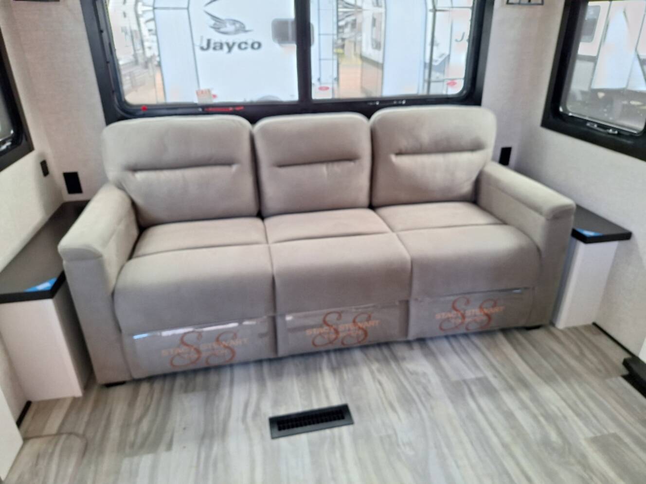 A photo of this 2024 Jayco Pinnacle 36SSWS