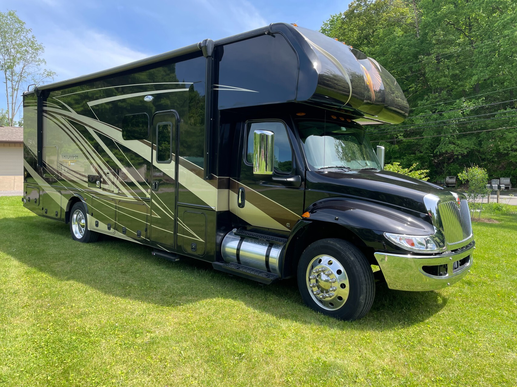Triumph Super C For Sale - Nexus Class C RVs - Class C Motorhomes - RV ...