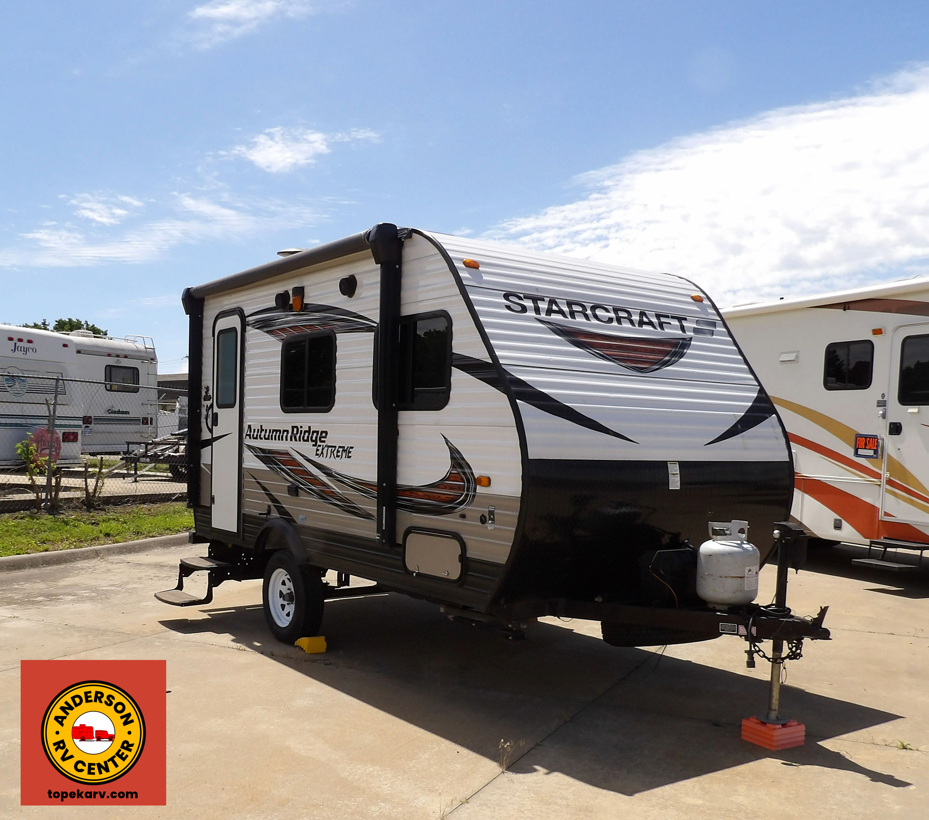 2018 Starcraft AUTUMN RIDGE OUTFITTER 15RB RV