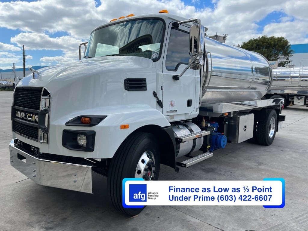 2027 MACK MD7 in Miami, FL