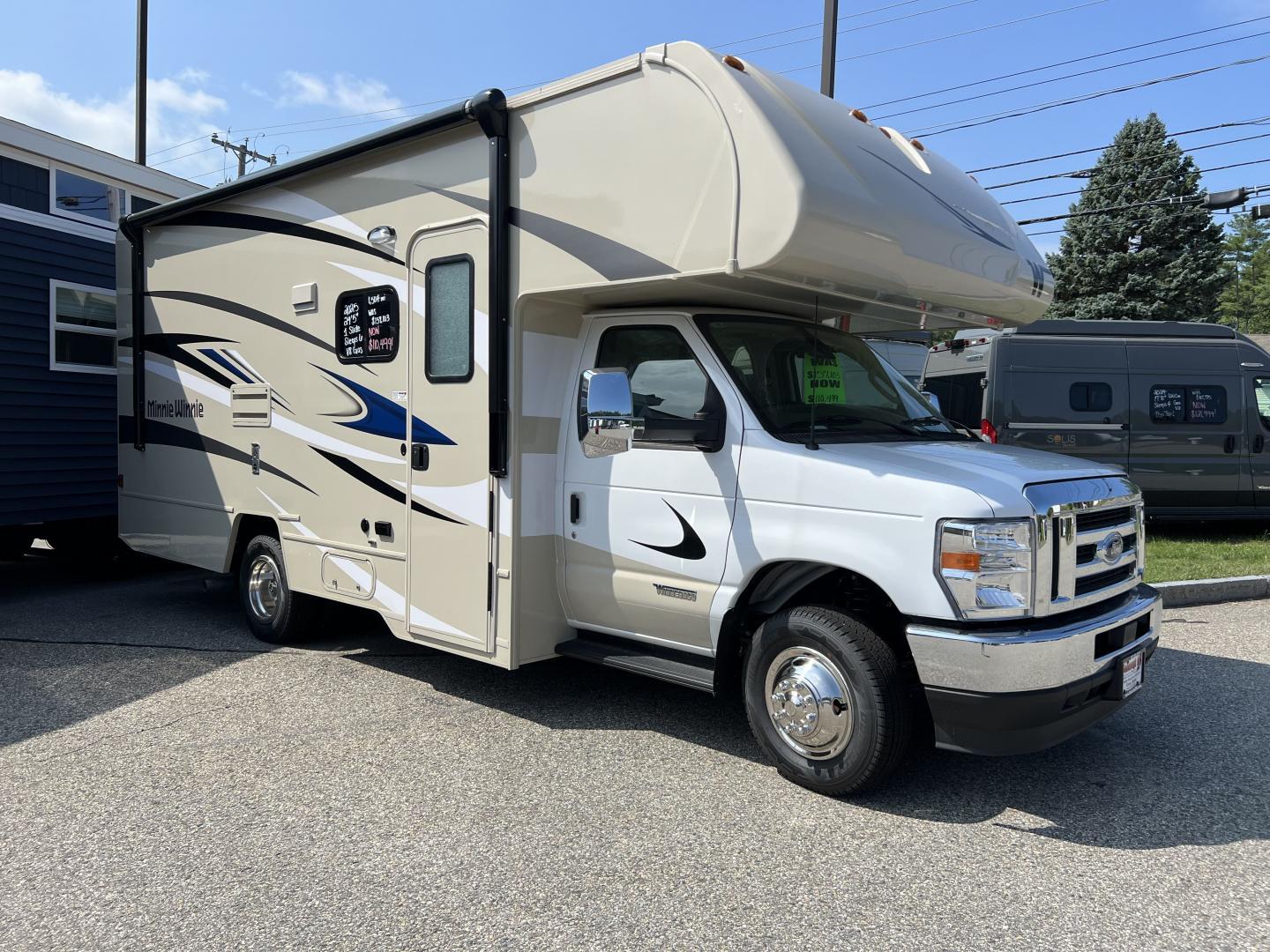 2025 Winnebago Minnie Winnie 22M in saco ME