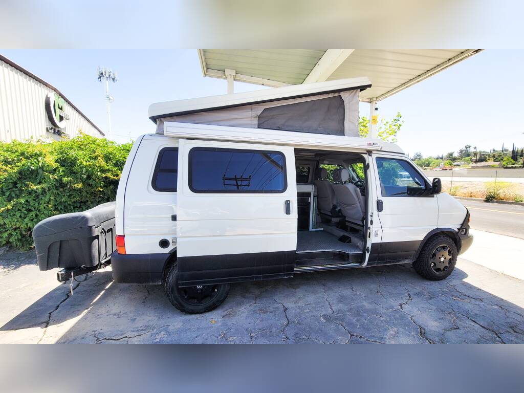 Used 2001 Volkswagen Eurovan Full Camper For Sale in Yucaipa