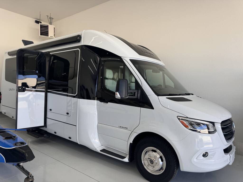 Mercedes Unity Murphy Bed Leisure Travel Vans Unity Price 2019