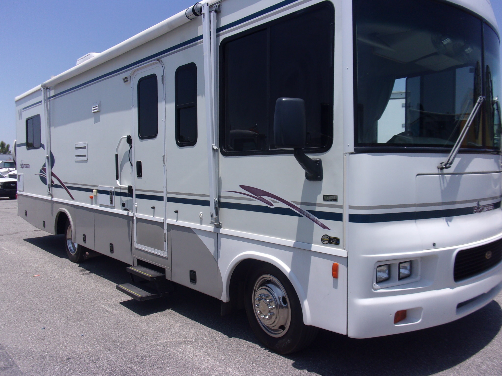 2004 Winnebago