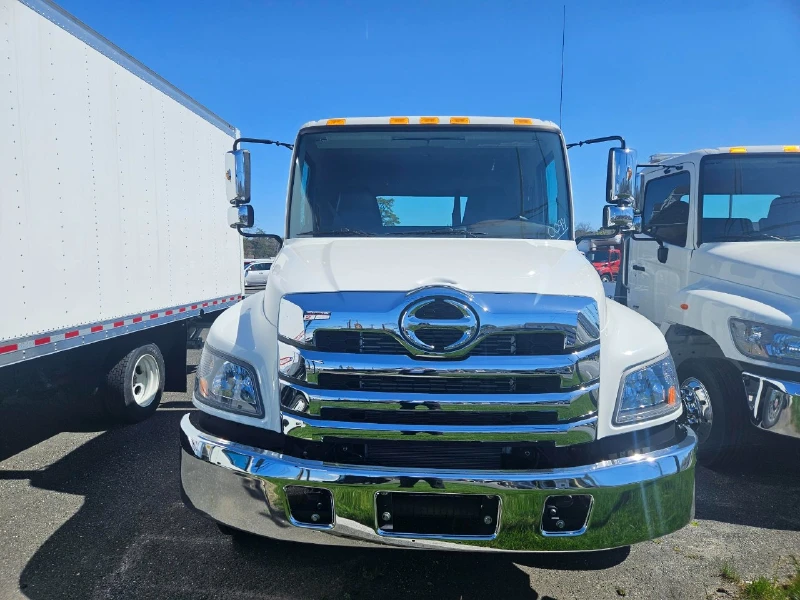 2024 HINO 22 FT ROLLBACK