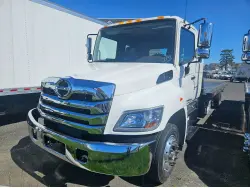 2024 HINO 22 FT ROLLBACK
