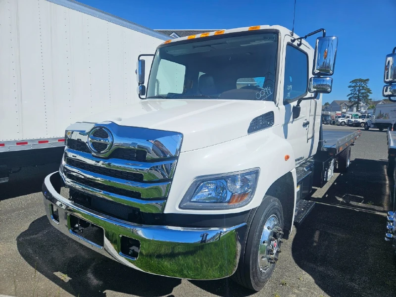 2024 HINO 22 FT ROLLBACK