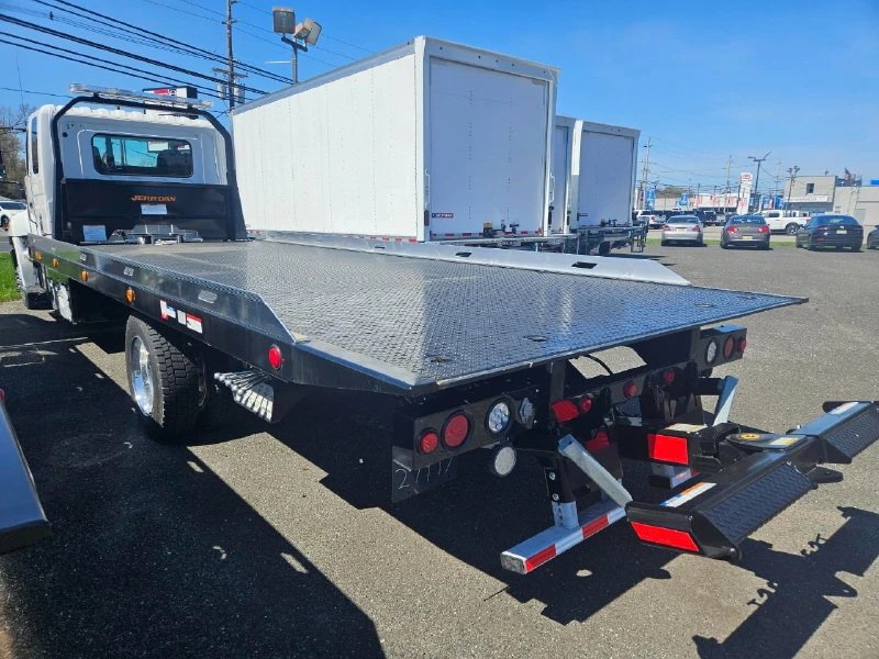 2024 HINO 22 FT ROLLBACK