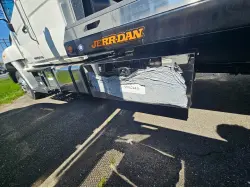2024 HINO 22 FT ROLLBACK