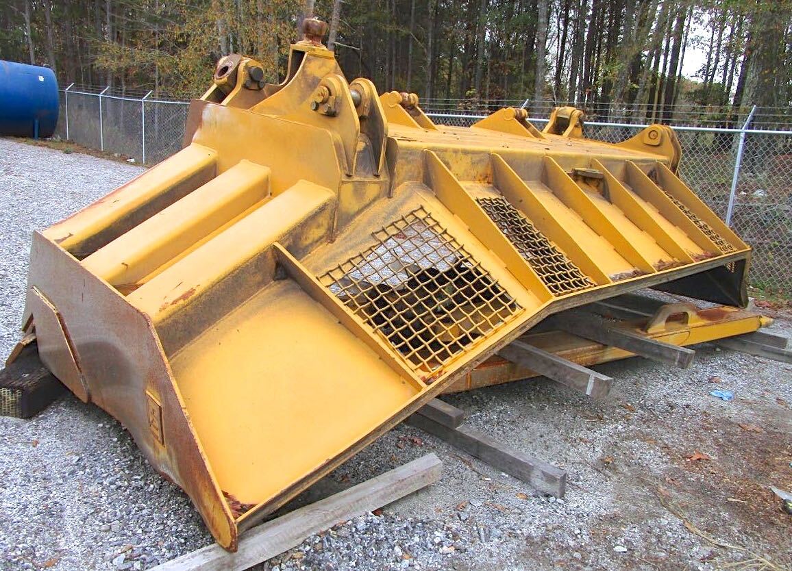 CATERPILLAR D8T Chip Dozer in San Diego, CA