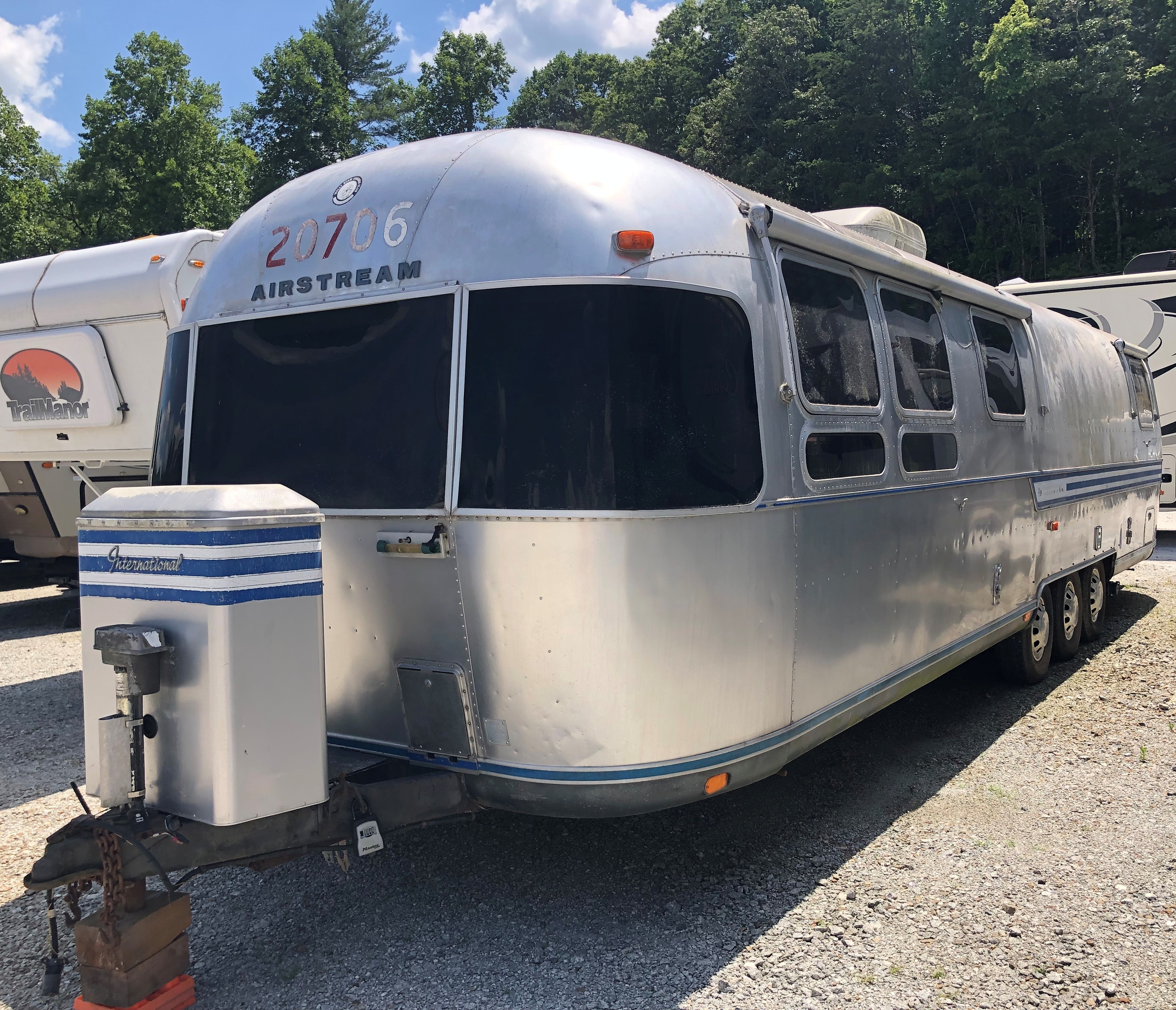 1984 Airstream EXCELLA in otto NC