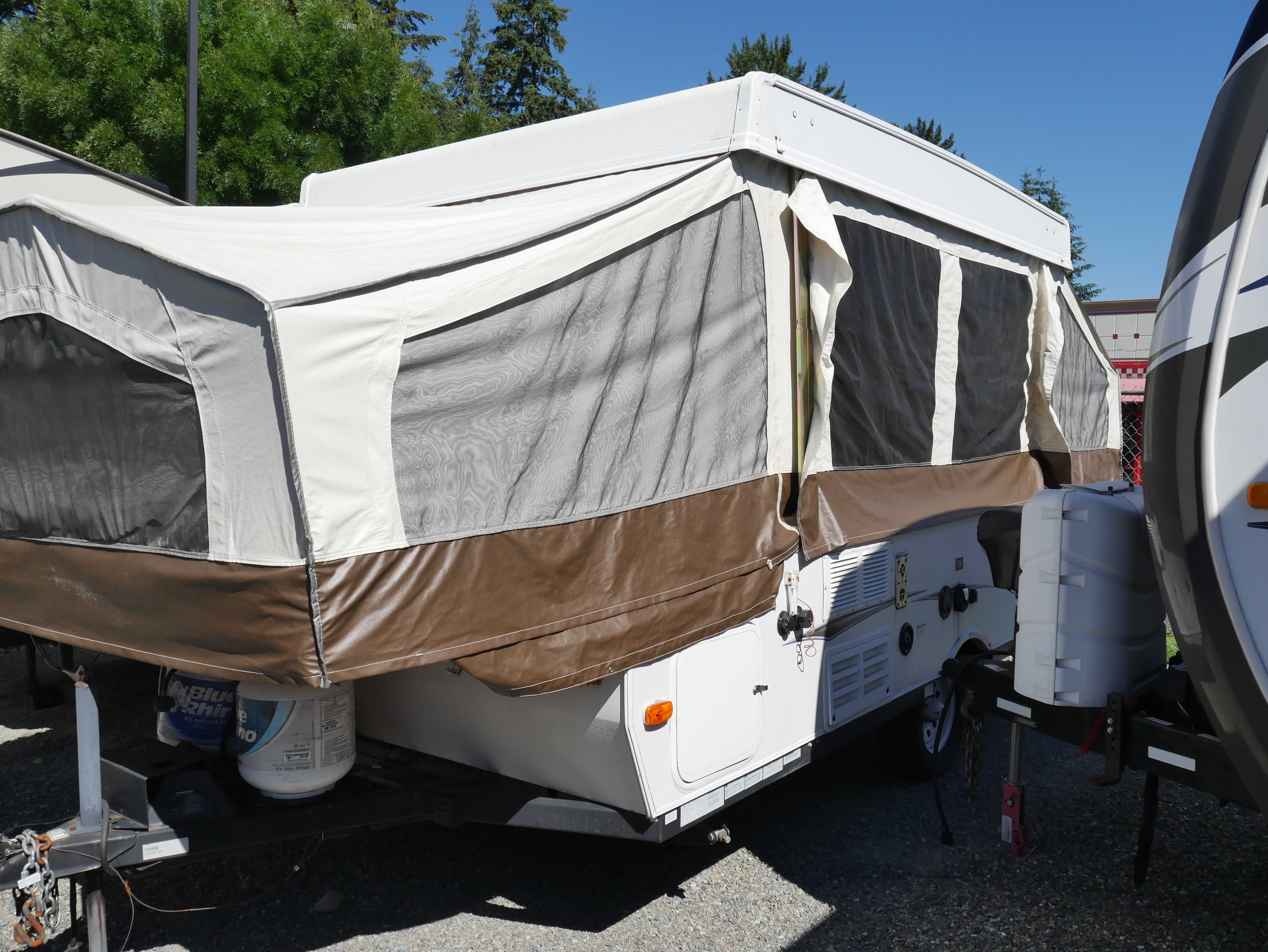 2014 Forest River ROCKWOOD FREEDOM 1910 in puyallup WA