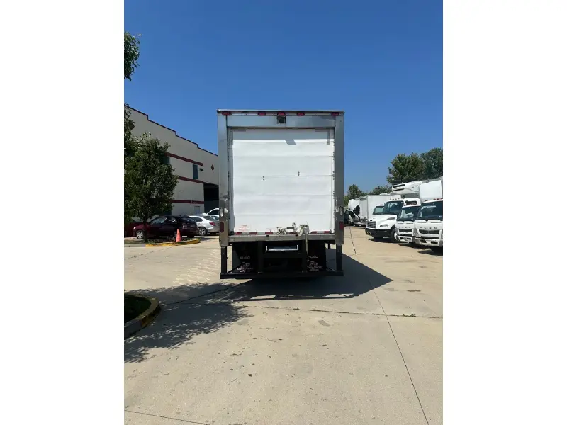 2018 INTERNATIONAL 4300