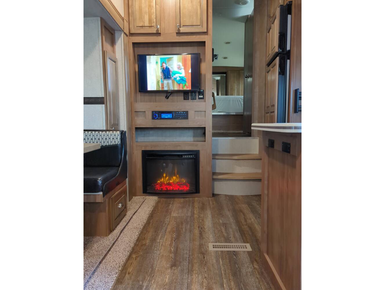 A photo of this 2018 Forest River ROCKWOOD SIGNATURE ULTRA LITE 8244BS