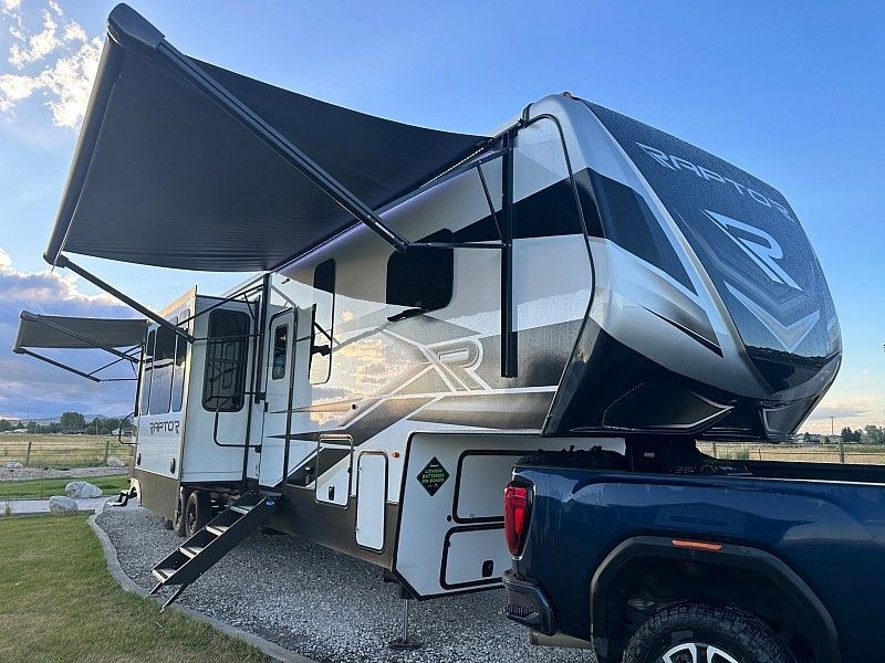 2025 Keystone Raptor 415 in cody WY