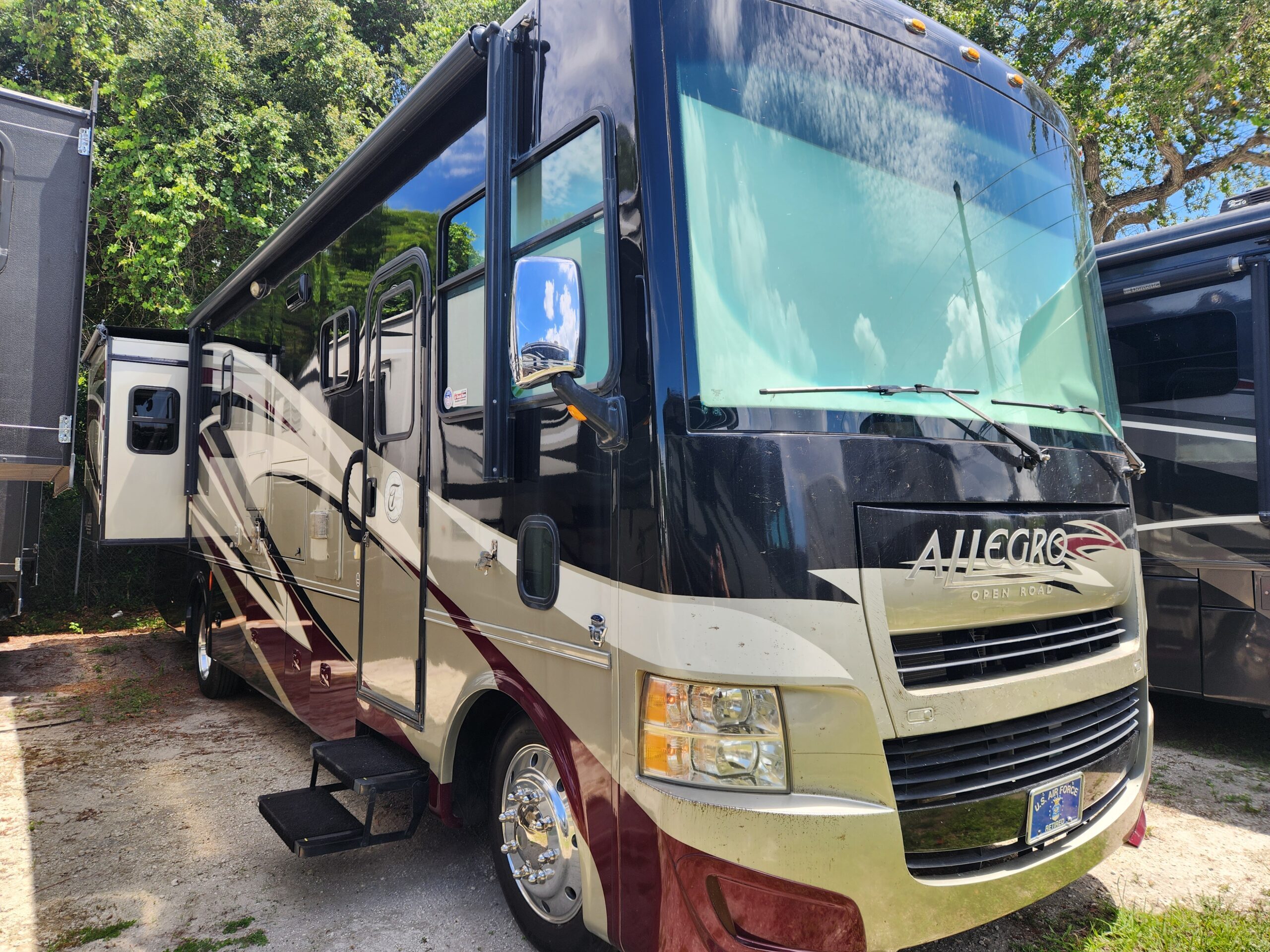 2014 Tiffin Motorhomes OPEN ROAD ALLEGRO 32 SA in merritt island FL