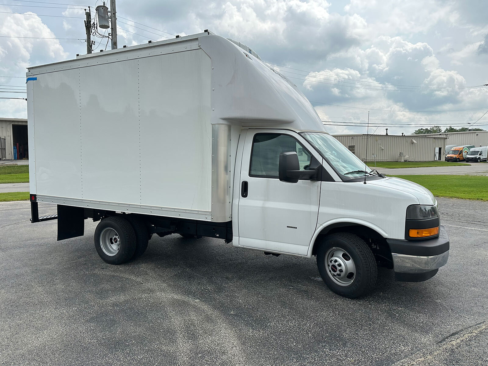2023 GMC 3500 CUTAWAY – 12′ Body in Wilmington, OH