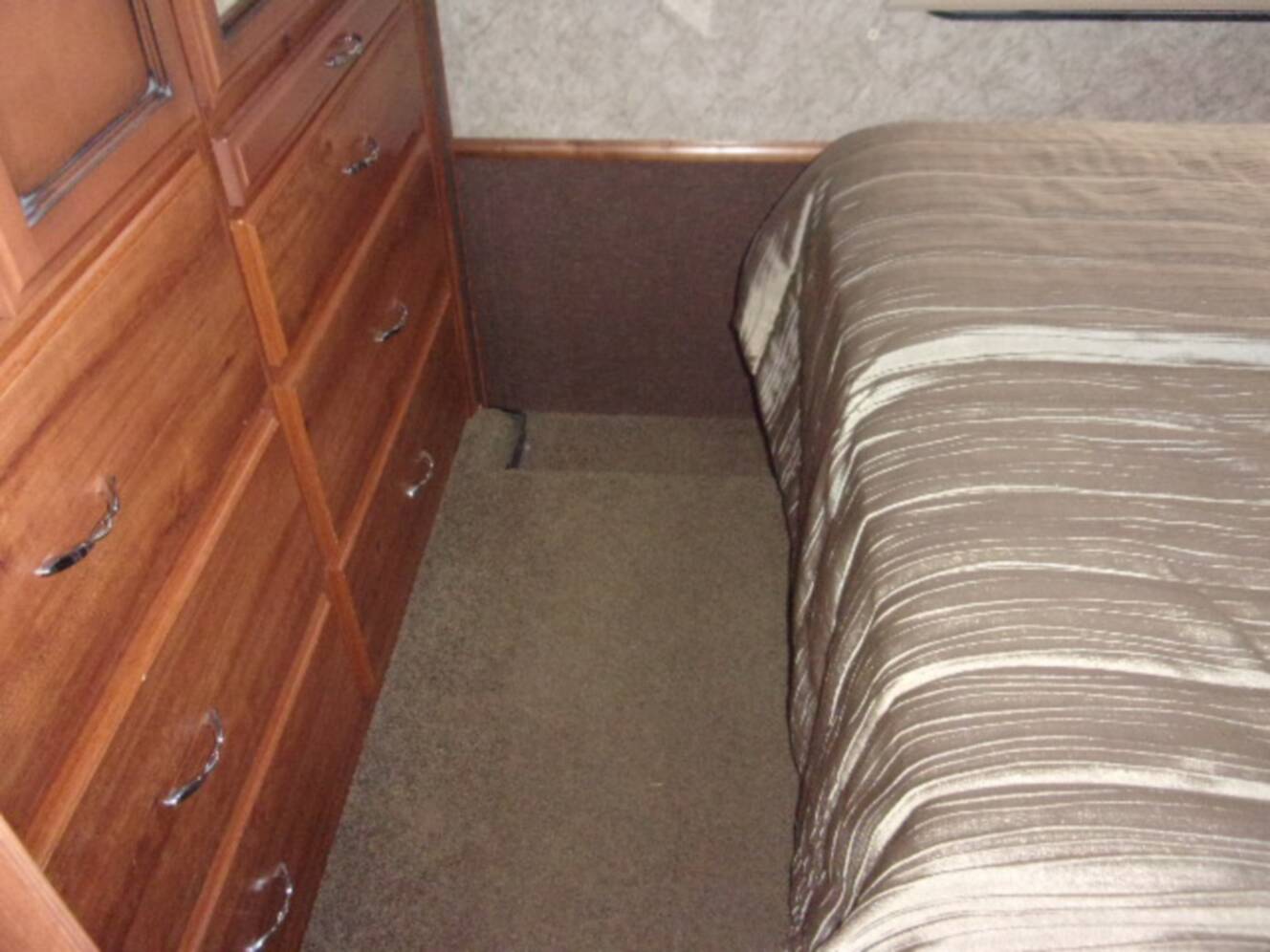 A photo of this 2014 Fleetwood STORM 32H