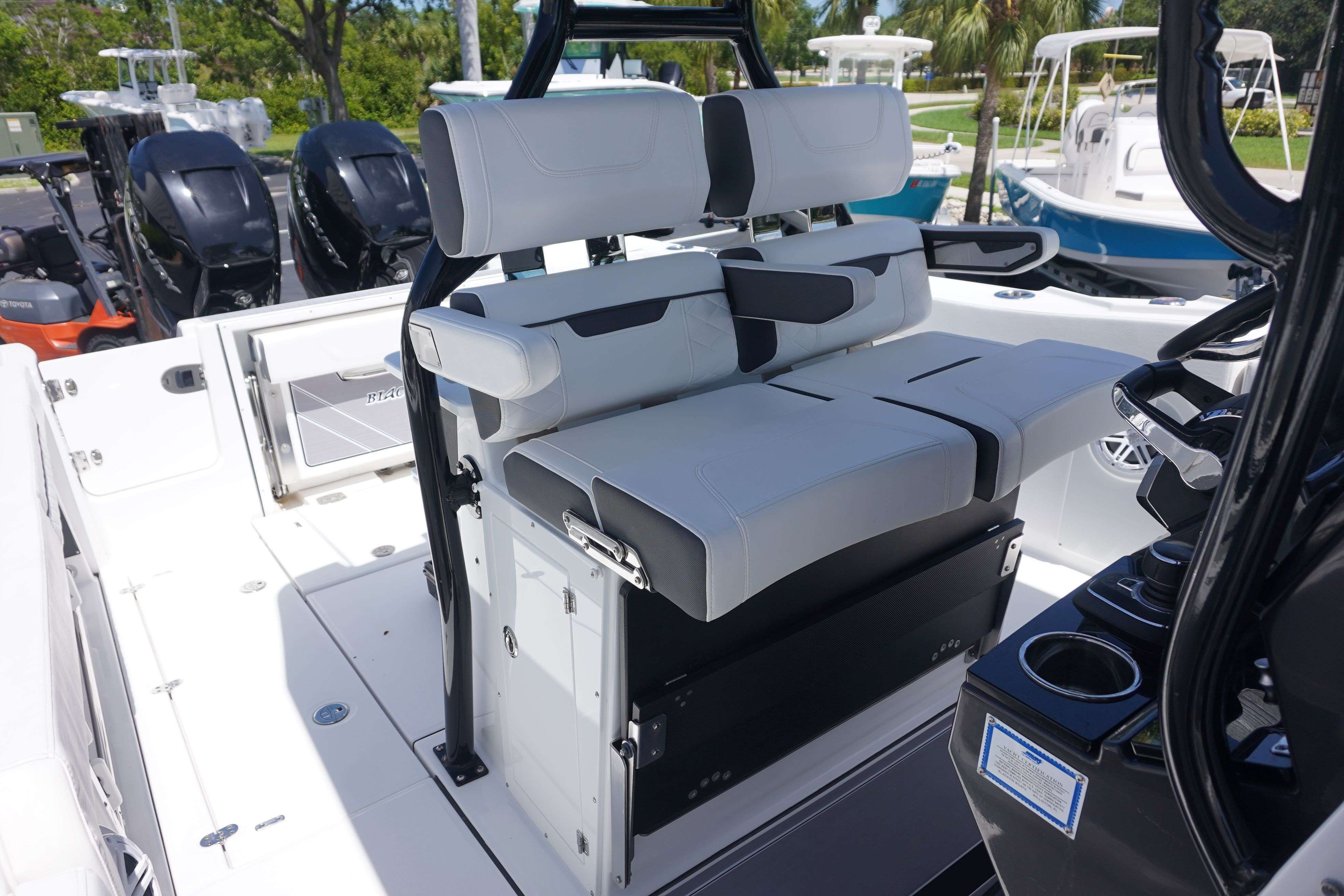 Used 2023 Blackfin 302CC For Sale in Bonita Springs, FL 5032690057