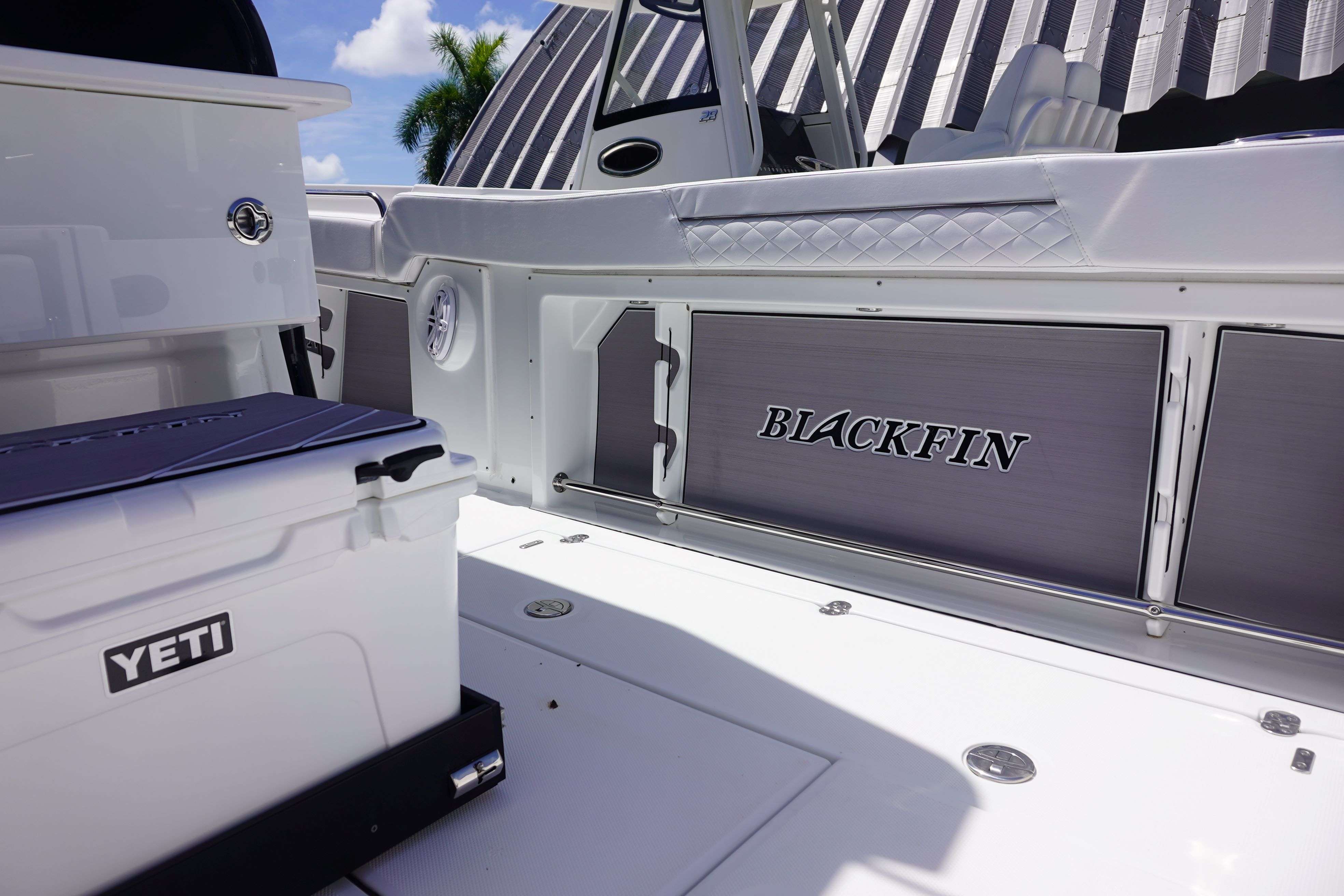 Used 2023 Blackfin 302CC For Sale in Bonita Springs, FL 5032690057