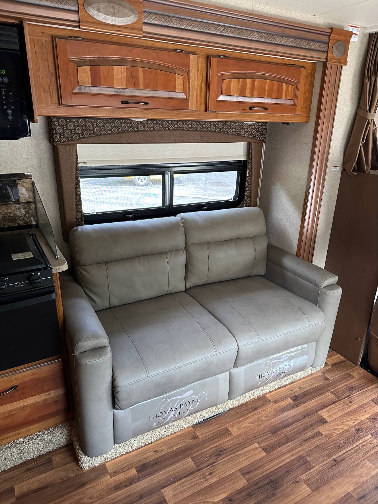 A photo of this 2015 Jayco GREYHAWK 29KS