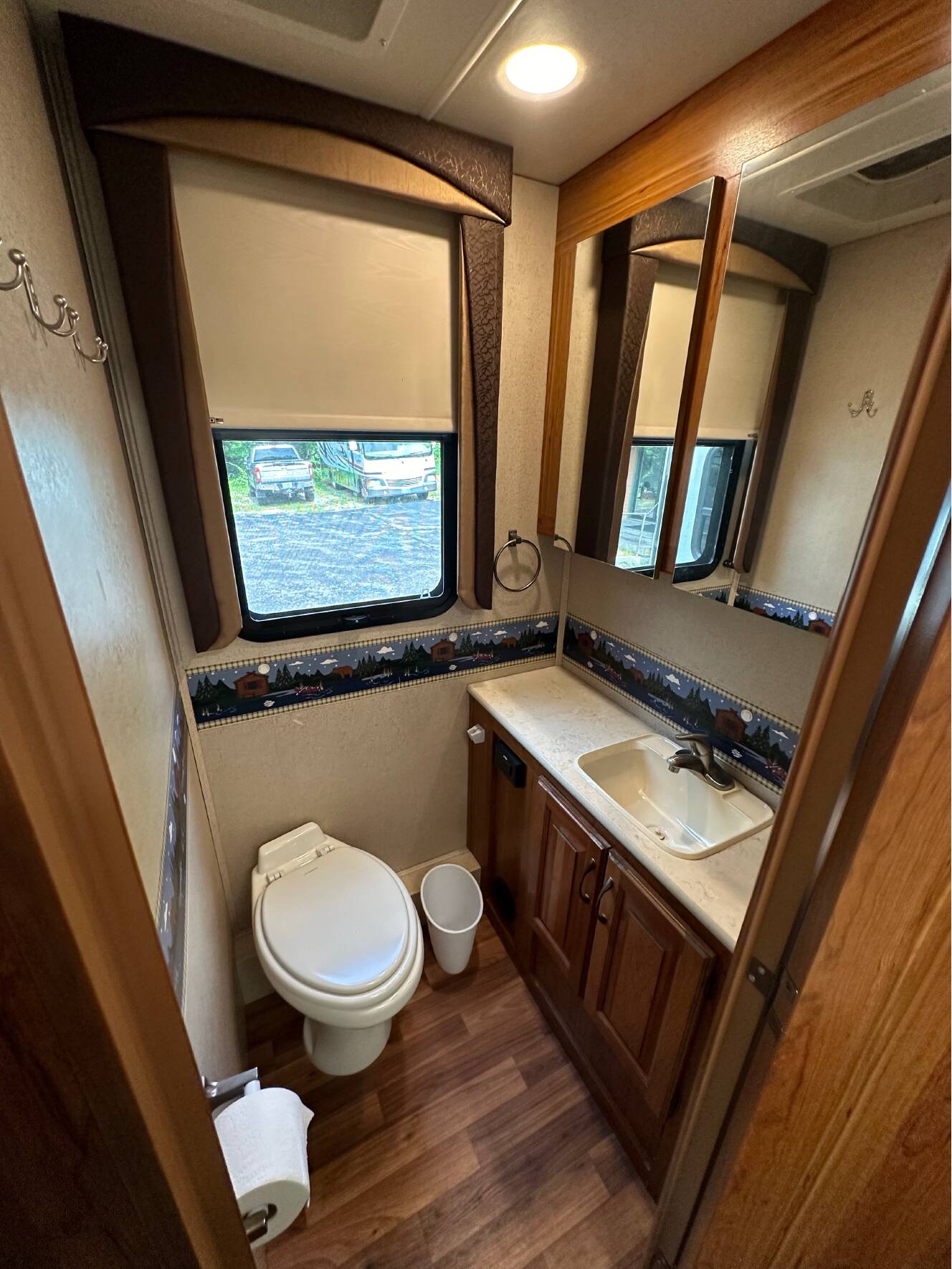 A photo of this 2015 Jayco GREYHAWK 29KS