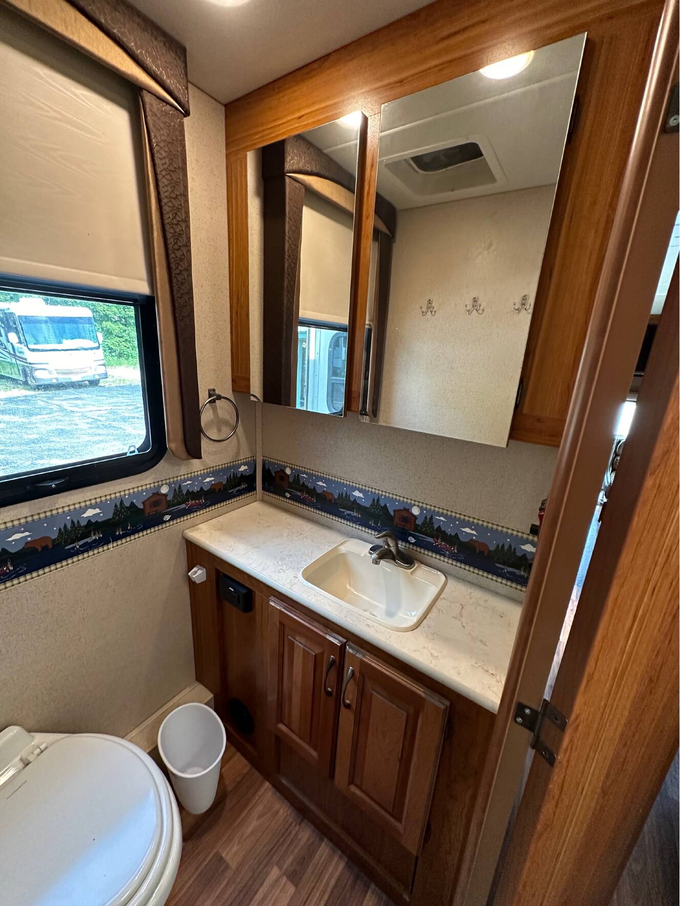 A photo of this 2015 Jayco GREYHAWK 29KS