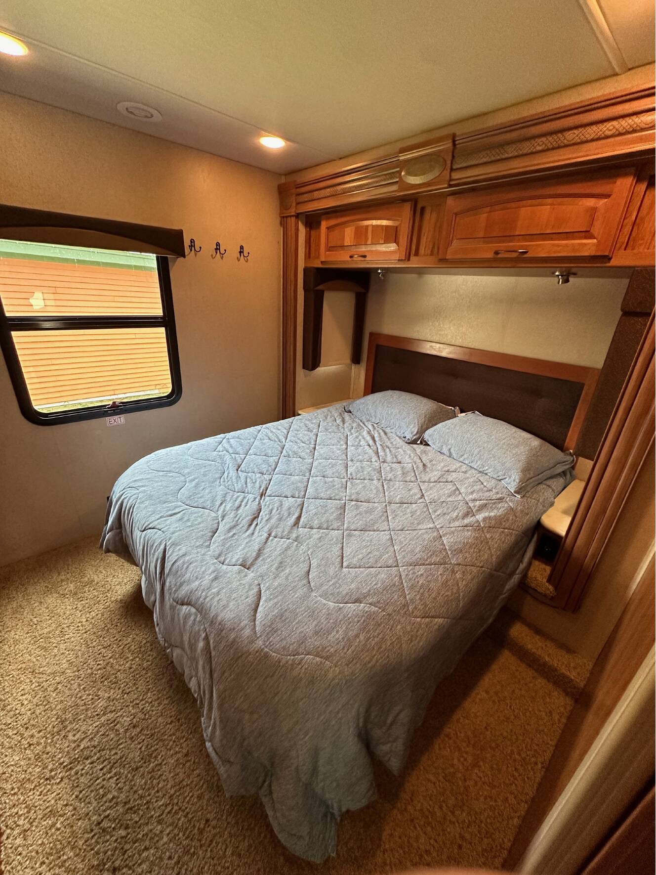 A photo of this 2015 Jayco GREYHAWK 29KS