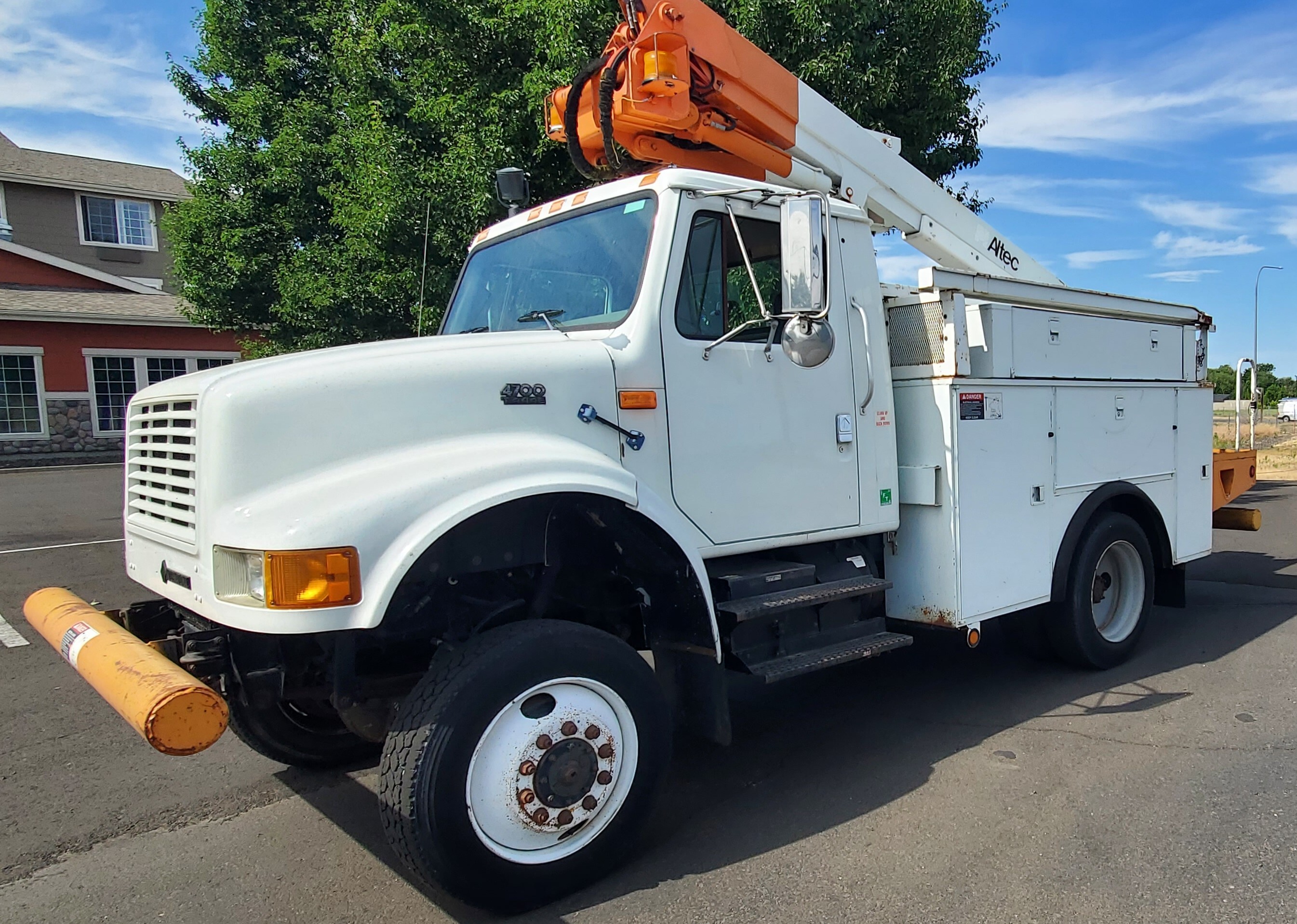 1998 INTERNATIONAL 4400 in Yakima, WA