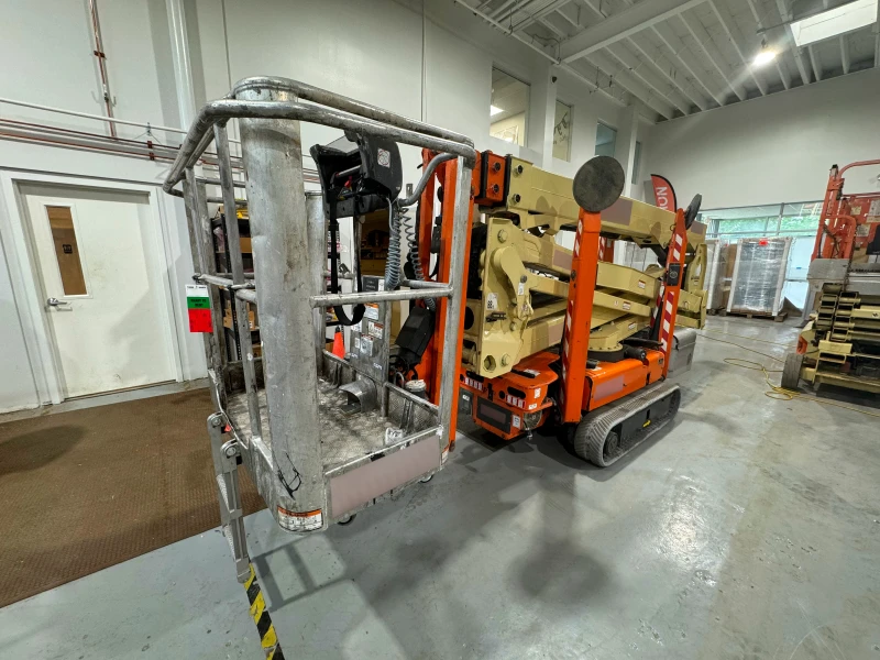 2015 JLG X600AJ