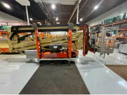 2015 JLG X600AJ