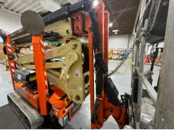 2015 JLG X600AJ