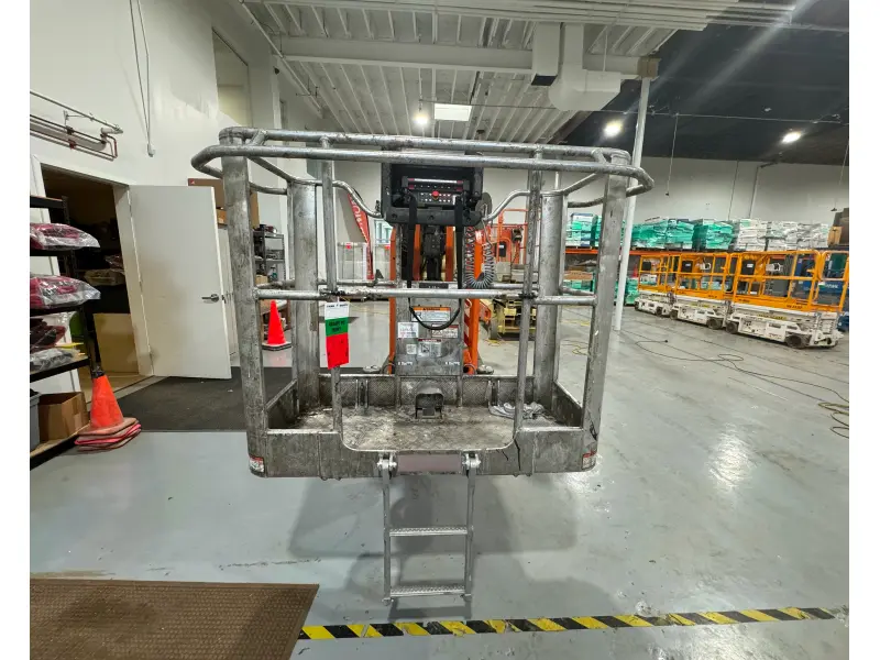 2015 JLG X600AJ