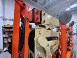 2015 JLG X600AJ
