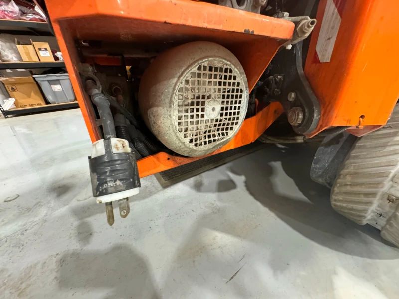 2015 JLG X600AJ