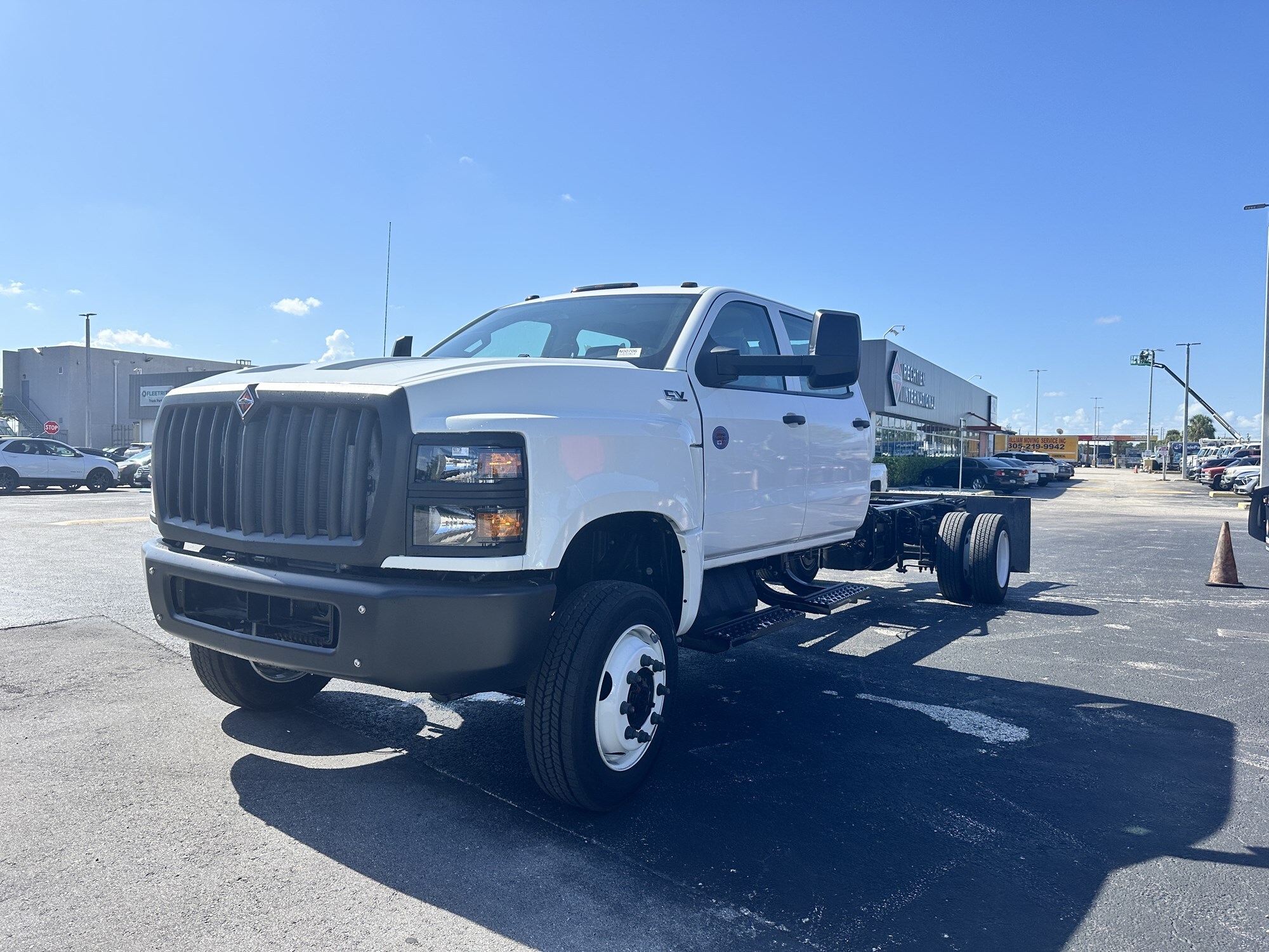 2024 INTERNATIONAL CV515 SFA 4X4 in Miami, FL