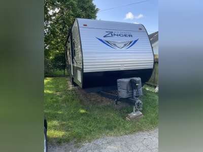 2017 Zinger For Sale - Crossroads RVs - RV Trader