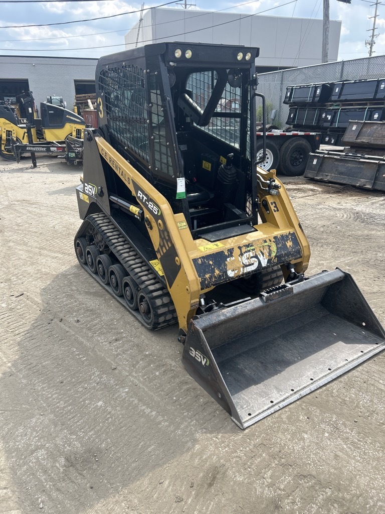2022 ASV RT-25 in Elmhurst, IL