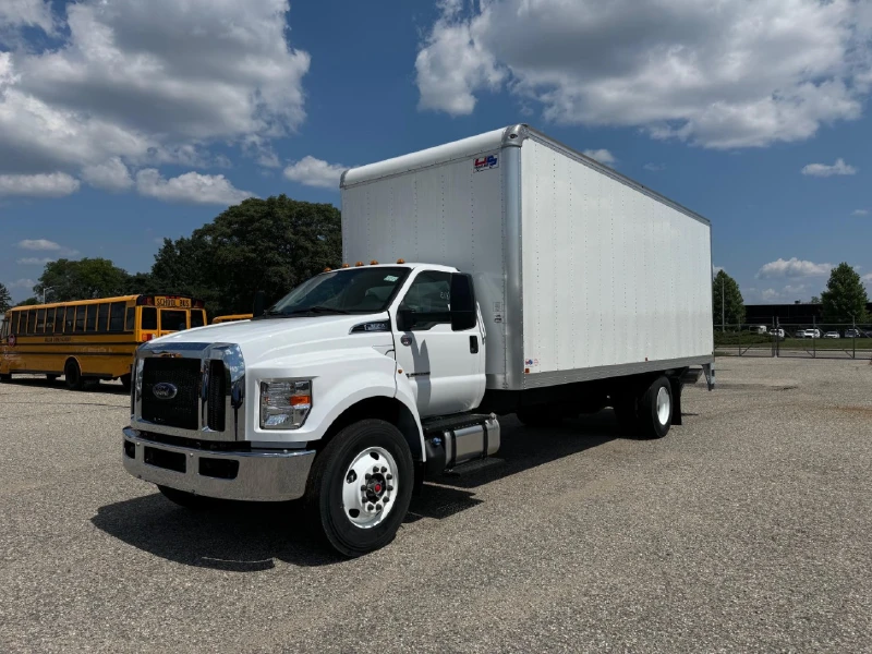 2024 FORD F650