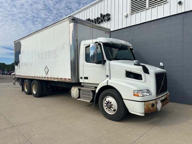 Used Volvo For Sale - Volvo Box Truck - Straight Trucks - Commercial ...